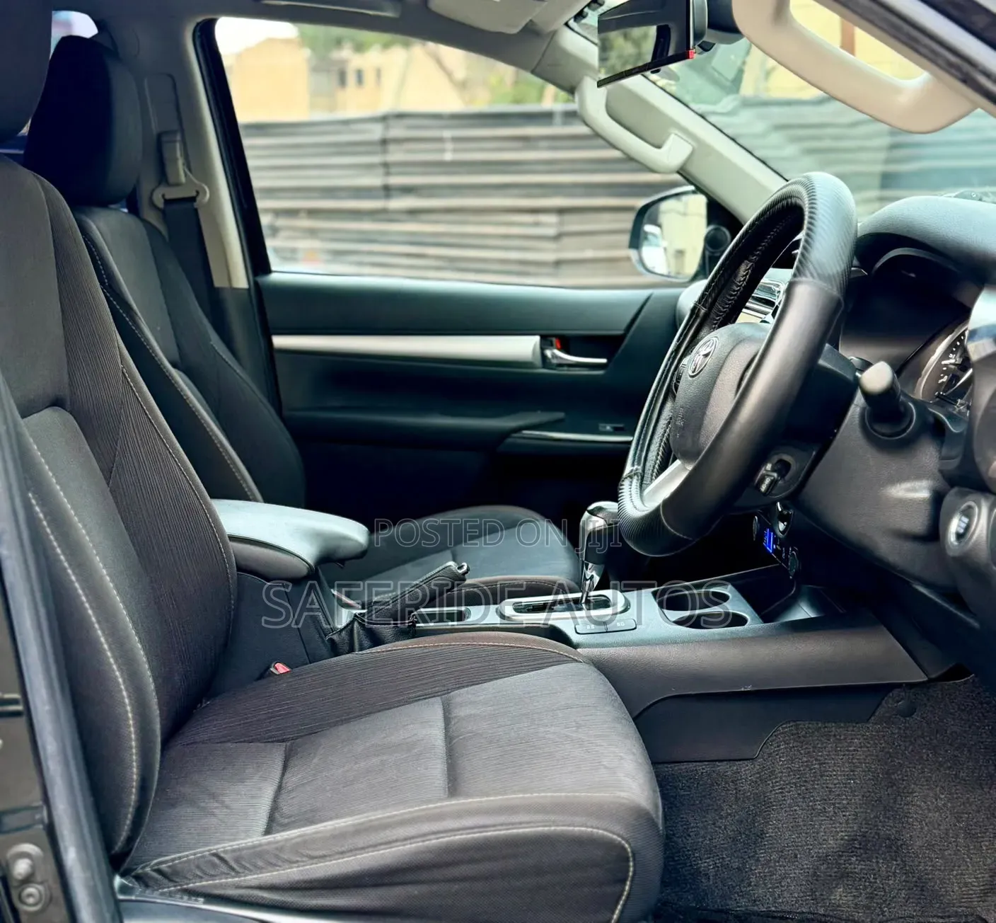 Toyota Hilux 2.4 Diesel 2020 Black