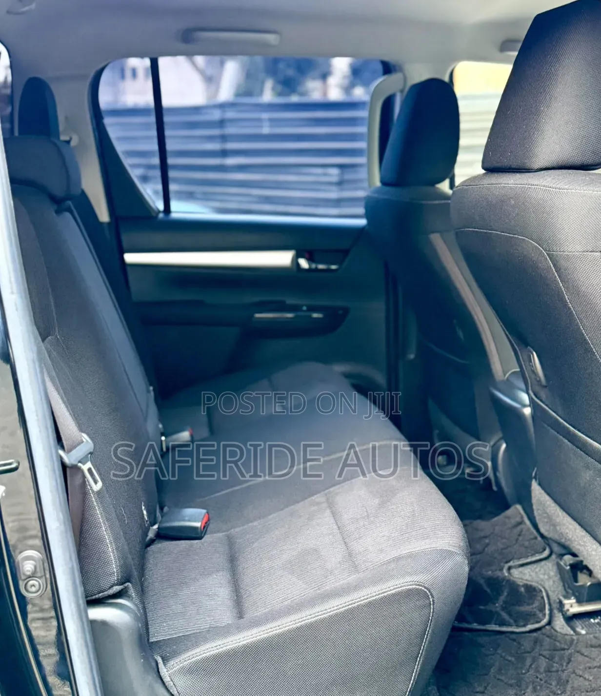Toyota Hilux 2.4 Diesel 2020 Black