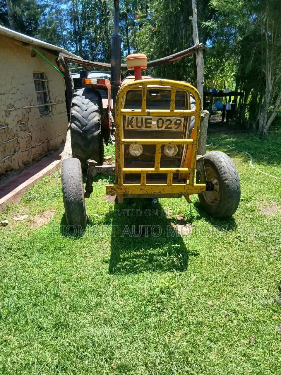 Tractor Massey Ferguson 275 Kue