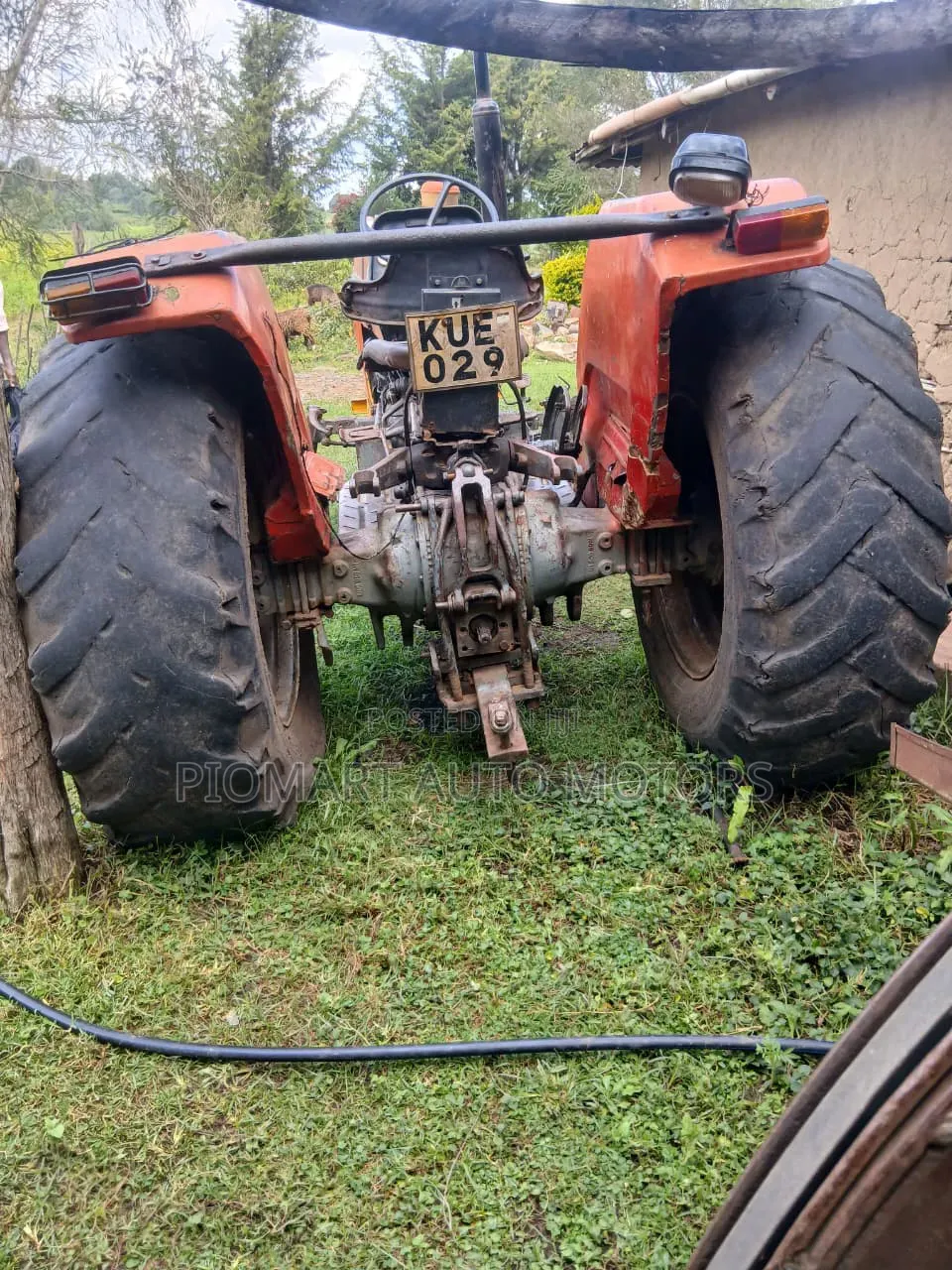 Tractor Massey Ferguson 275 Kue