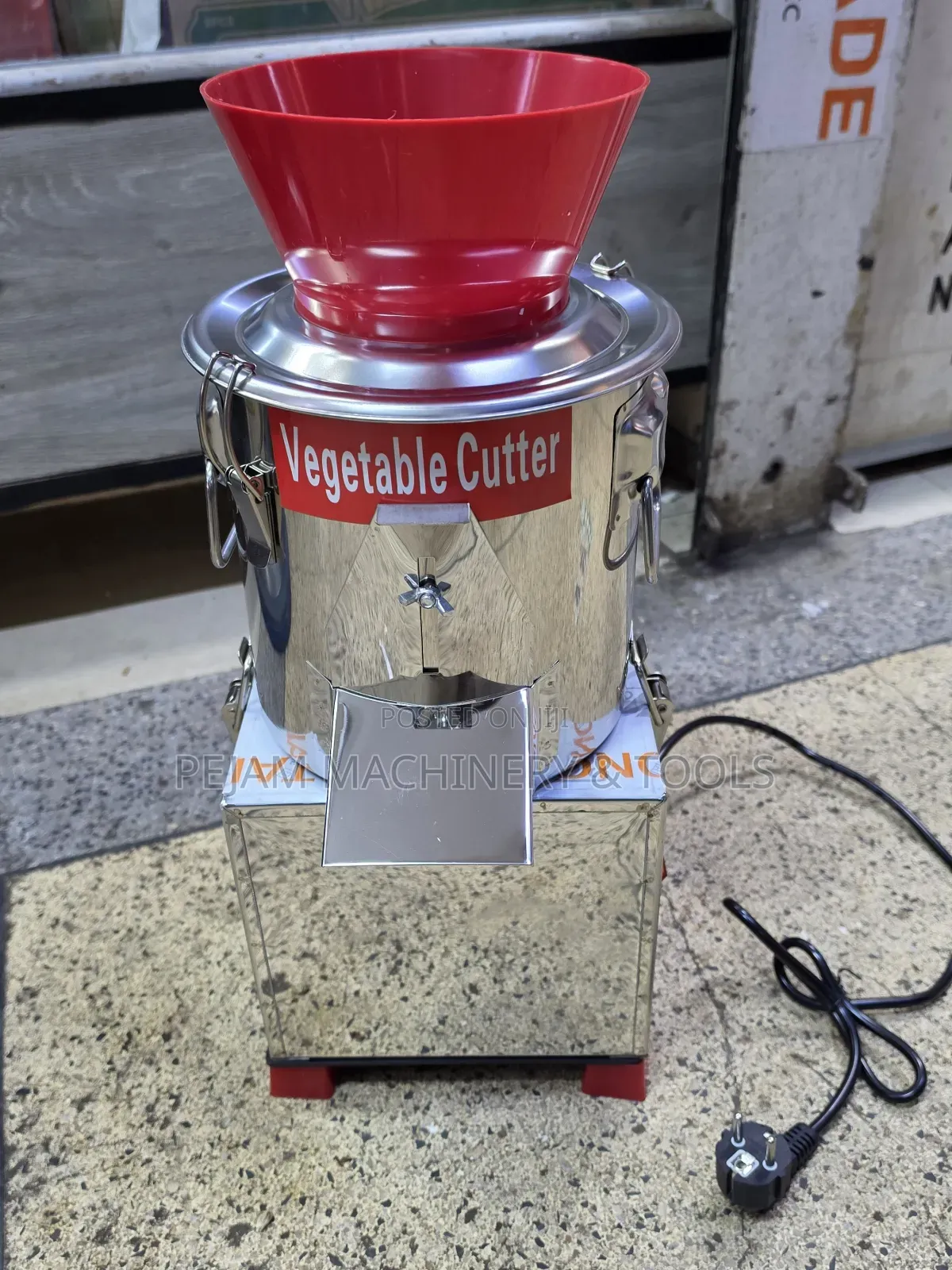 Electric Vegetable Chopper and Shredder Machine