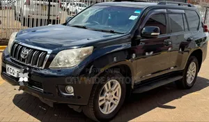 Toyota Land Cruiser Prado 2011 Black