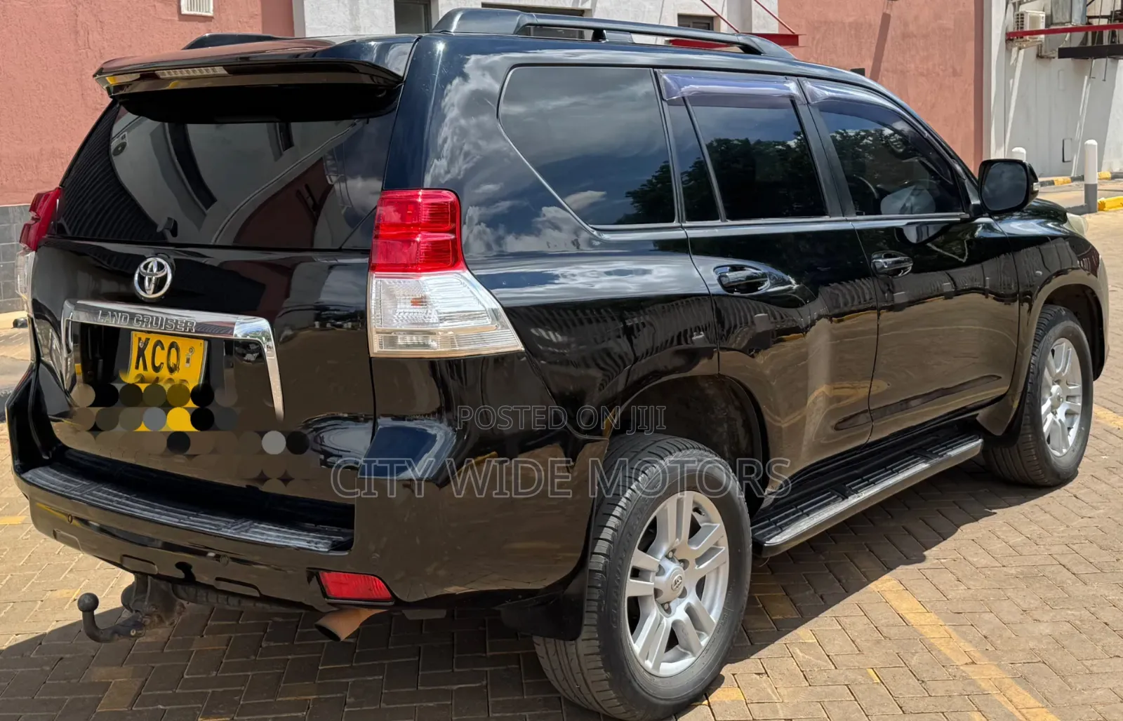 Toyota Land Cruiser Prado 2011 Black