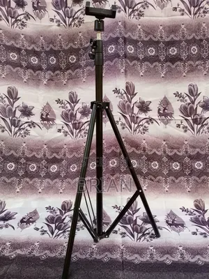 [Discounted] Tripod Stand With Phone Holder. Ringlights. Adjustable