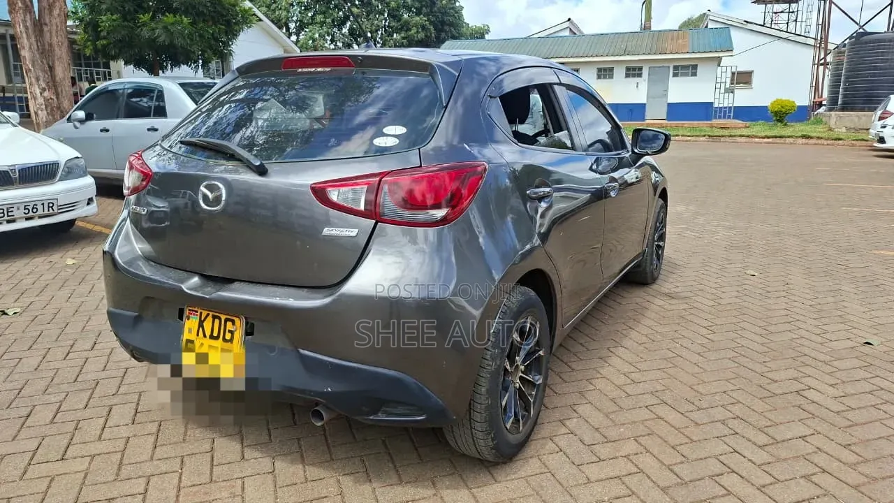 Mazda Demio 2014 Gray