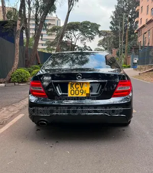 Mercedes-Benz C200 2013 Black