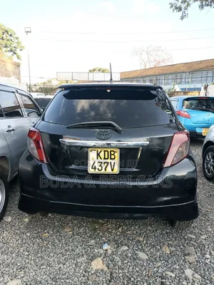Toyota Vitz 2013 Black