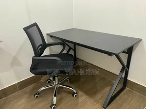 Work Desk, Metallic Frame