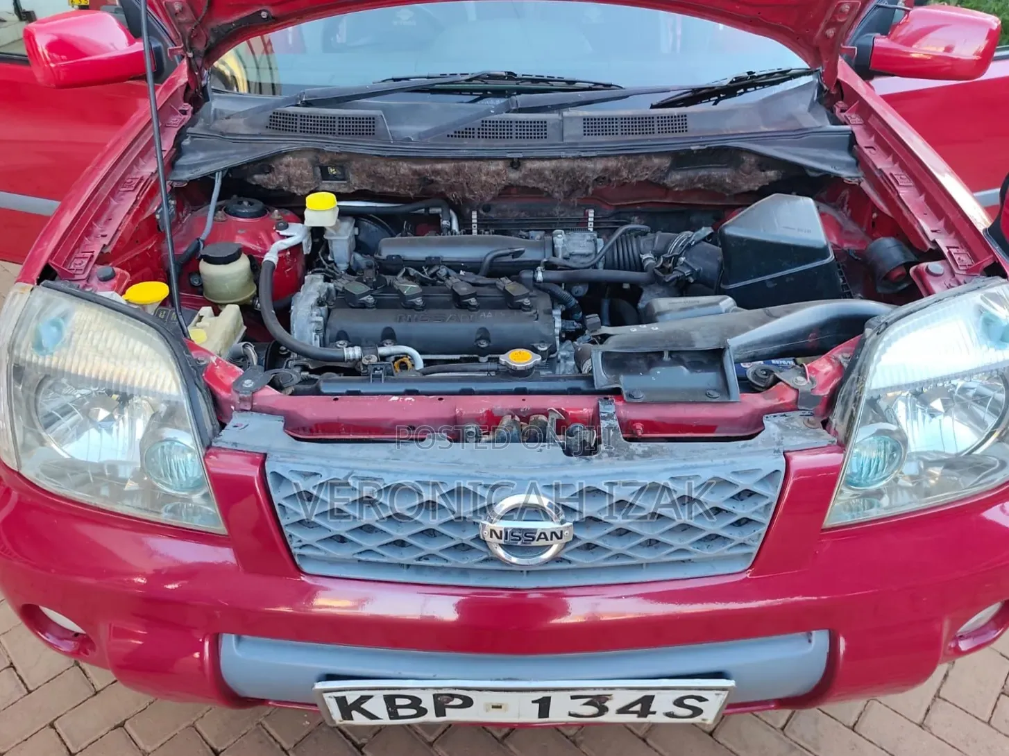 Nissan X-Trail 2004 Red