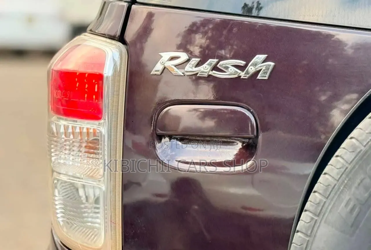 Toyota Rush 2015 Maroon