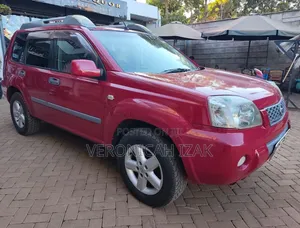 Nissan X-Trail 2004 Red