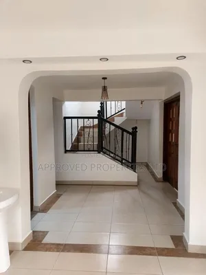 5bdrm Maisonette in Nyali Mkomani for sale