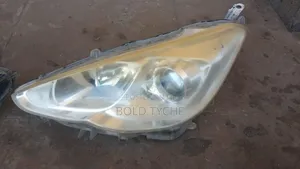 Toyota Aqua 2015 Headlight