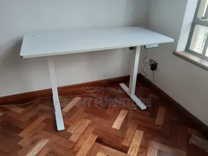 White 1.2m Adjustable Height Electric Working Desk