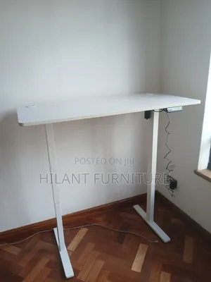 White 1.2m Adjustable Height Electric Working Desk