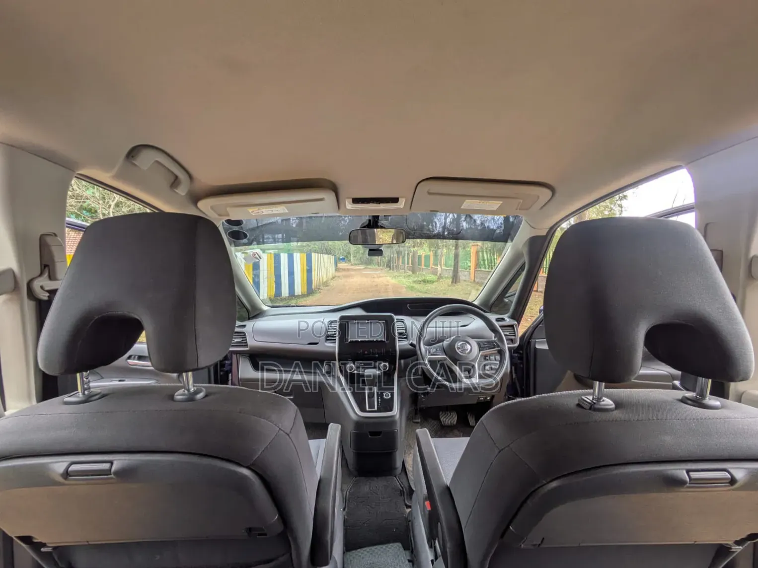 Nissan Serena 2017 Blue