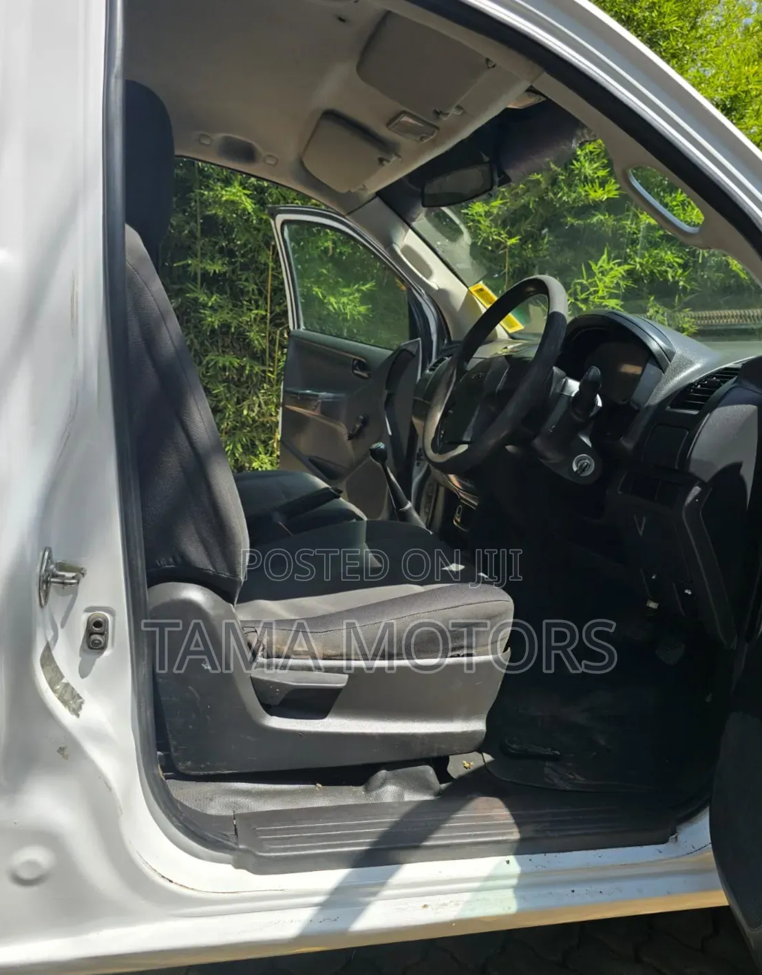 Isuzu D-MAX 2017 White