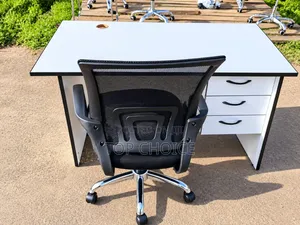 Office Desk With Swivel Mesh Chair 1m