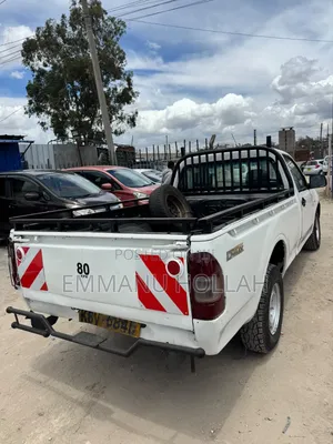 Isuzu D-MAX 2014 White