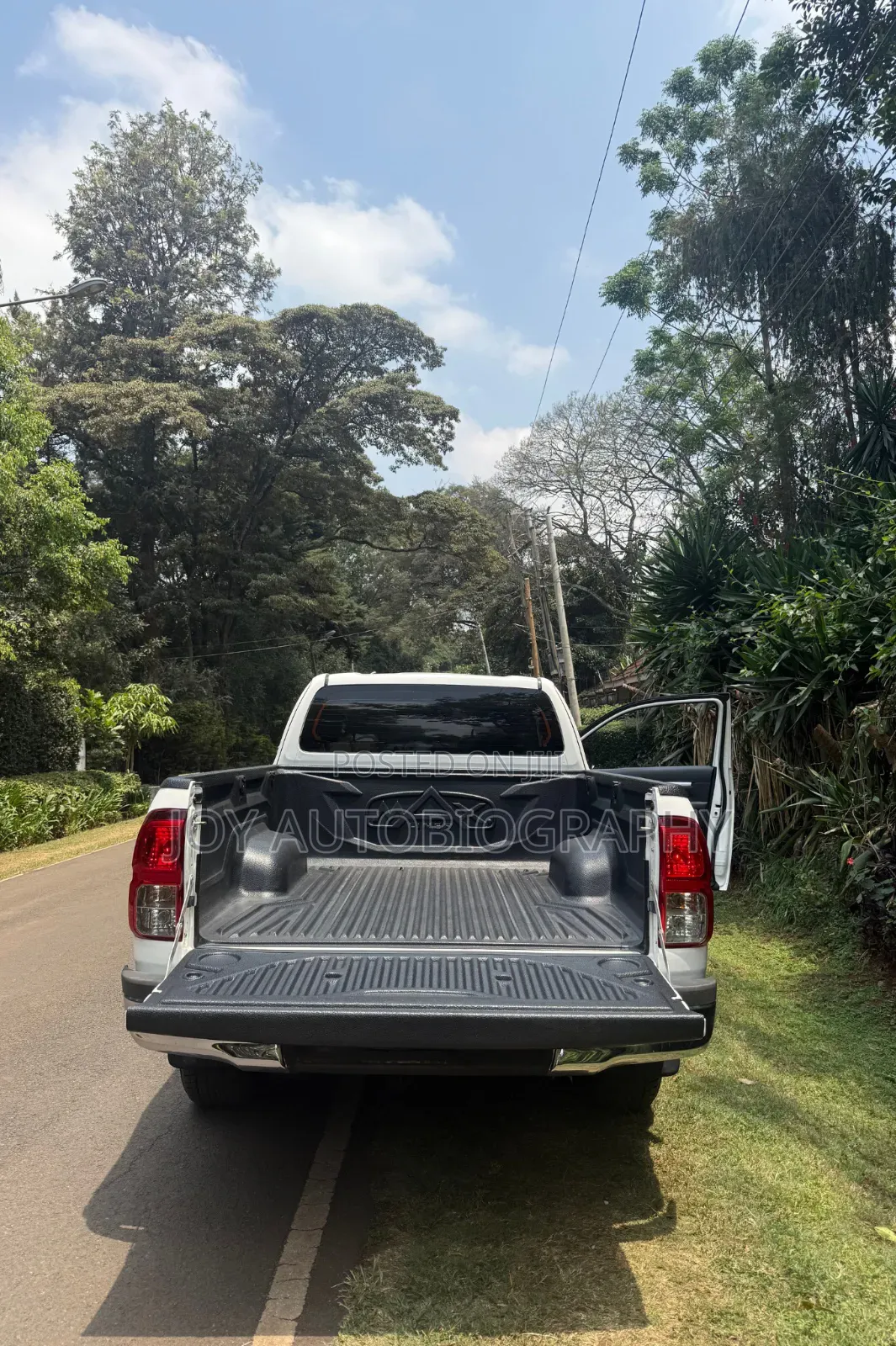 Toyota Hilux 2017 White