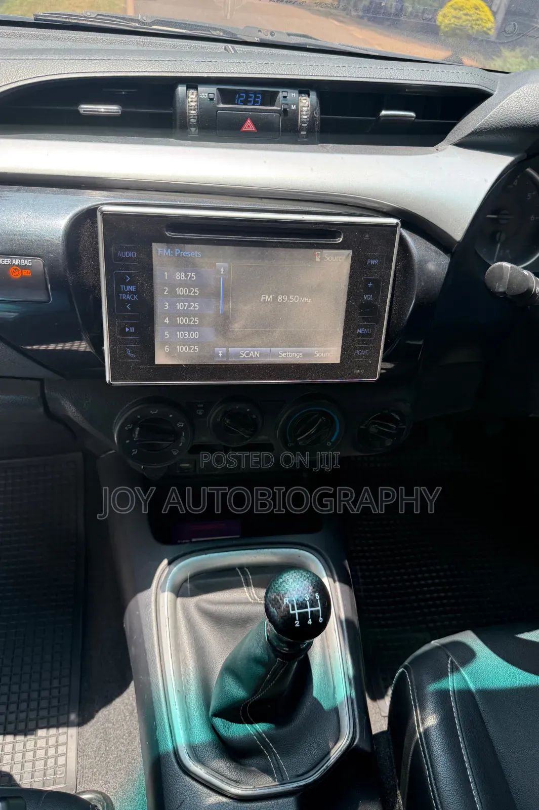 Toyota Hilux 2017 White