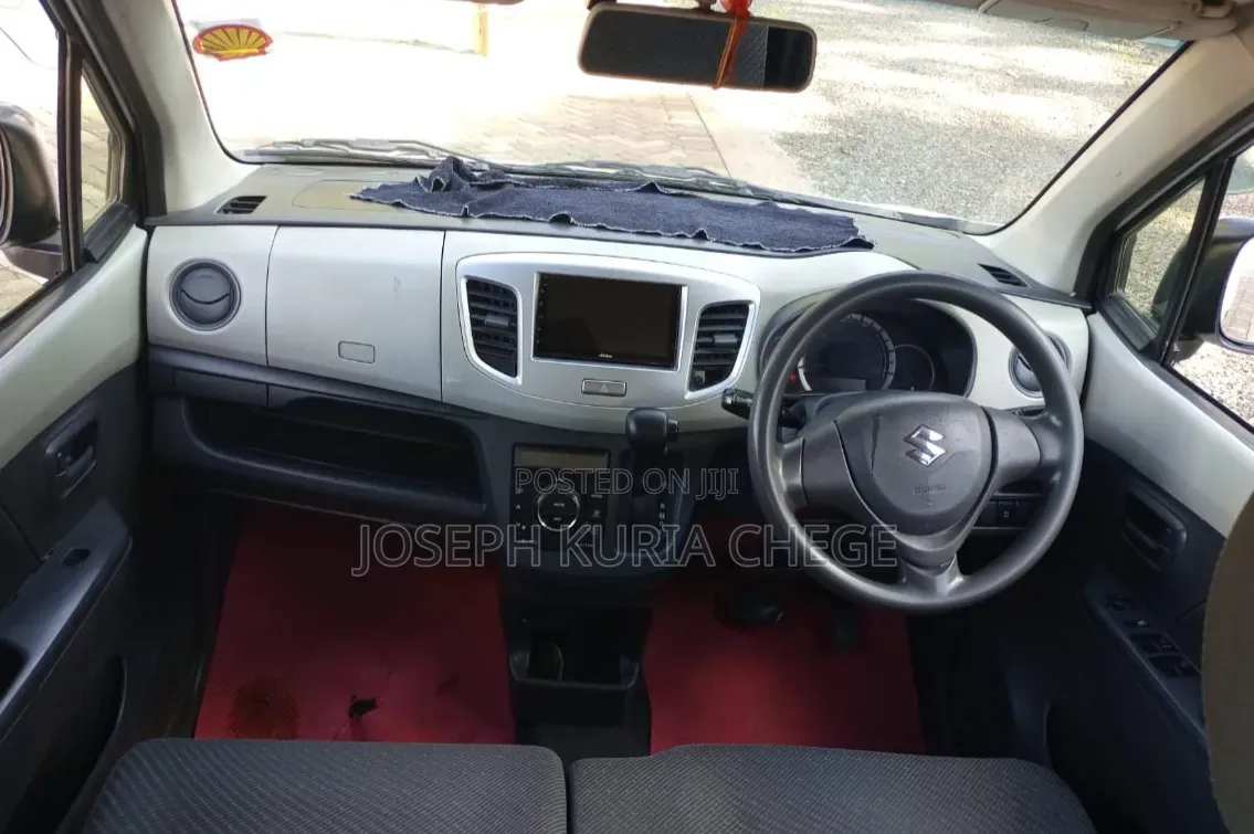 Suzuki Wagon R 2015 White