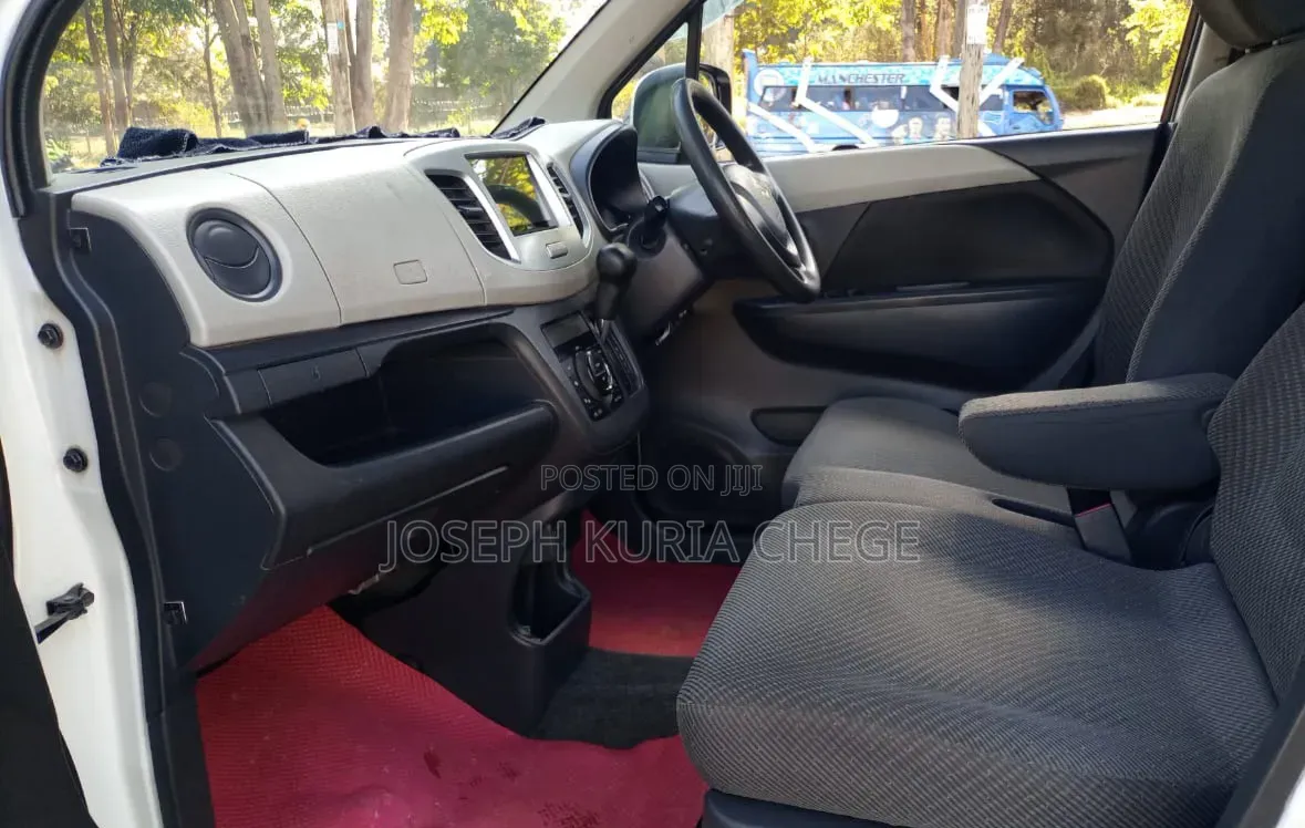 Suzuki Wagon R 2015 White