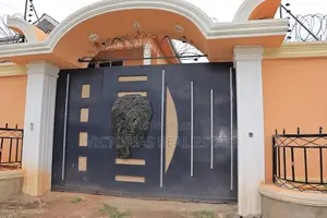 5bdrm Mansion in Ndatani Court, Complex Utawala for sale