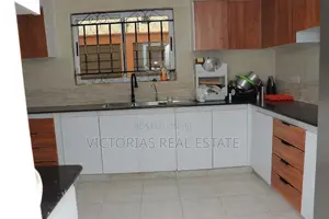 5bdrm Mansion in Ndatani Court, Complex Utawala for sale