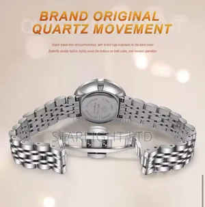 Classic Round Dial Minimalist Watch