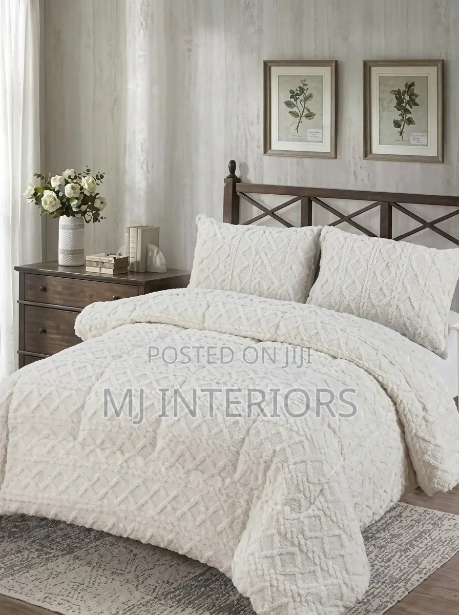 Beautiful 6×7 Flannel Duvet Set – Quality Bedding Set