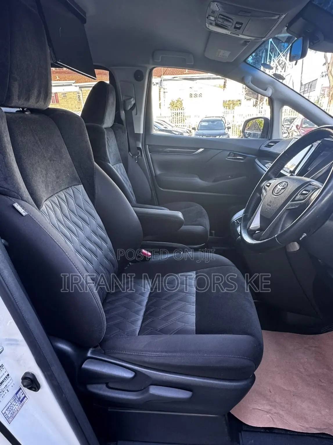 Toyota Alphard 2.5 Petrol FWD 2019 White