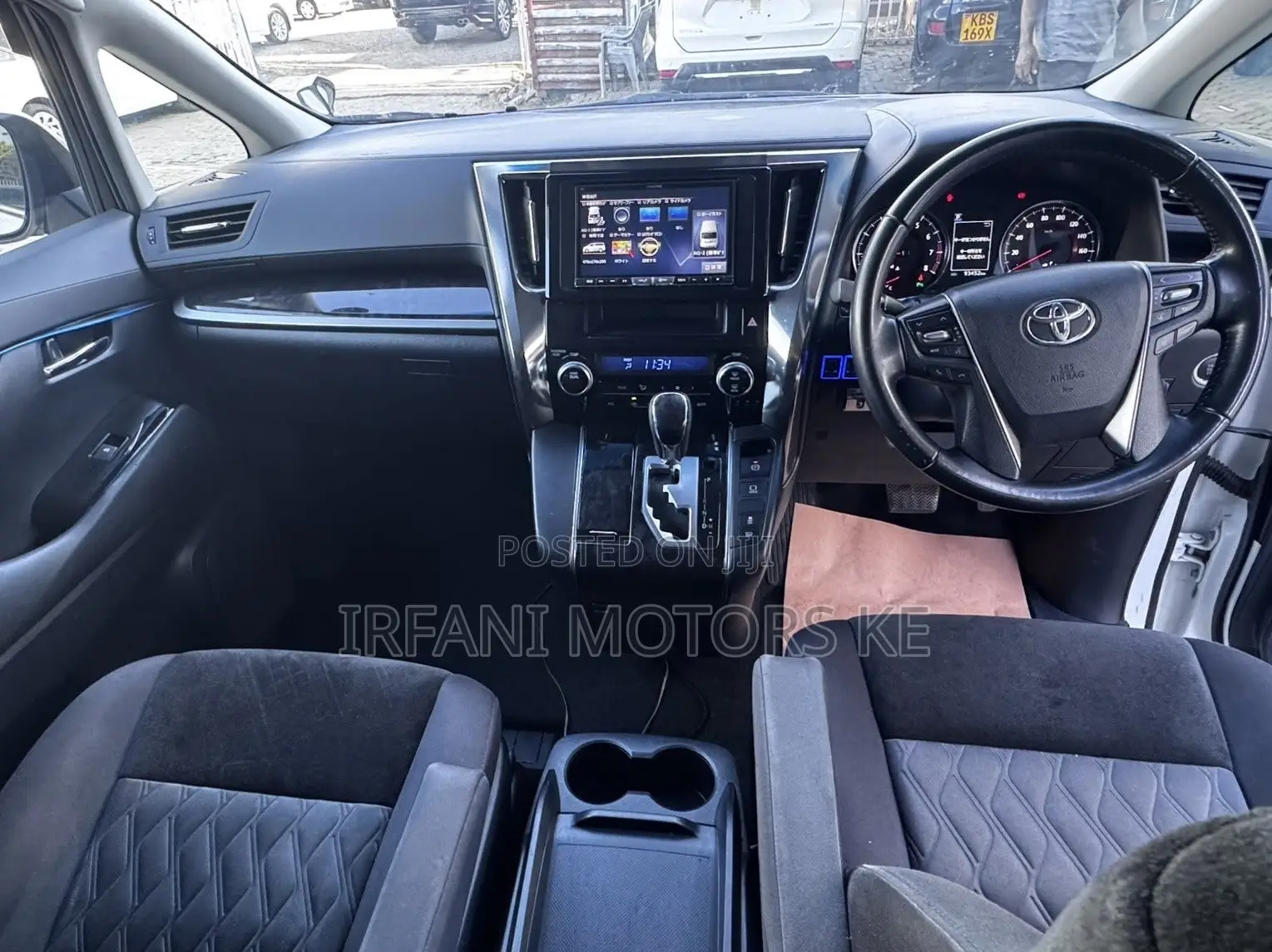 Toyota Alphard 2.5 Petrol FWD 2019 White