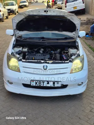 Toyota IST 2005 White