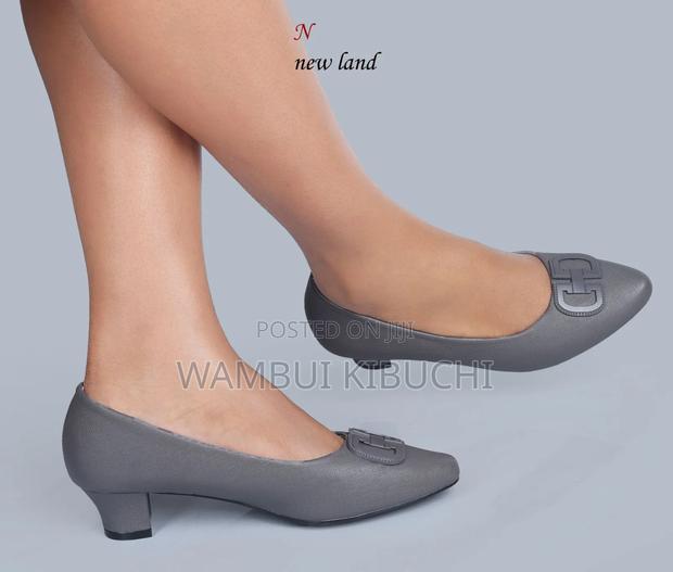 Closed Heels - thumbnail 4
