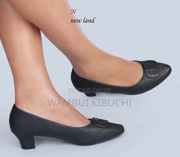 Closed Heels - thumbnail 5
