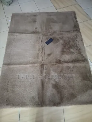 5 by 8 Çarpet -Rabbit Fur Quality Çarpet