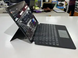 Laptop Microsoft Surface Pro 11th Edition, a Copilot+ PC 16GB SSD 512GB