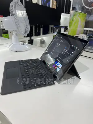 Laptop Microsoft Surface Pro 11th Edition, a Copilot+ PC 16GB SSD 512GB