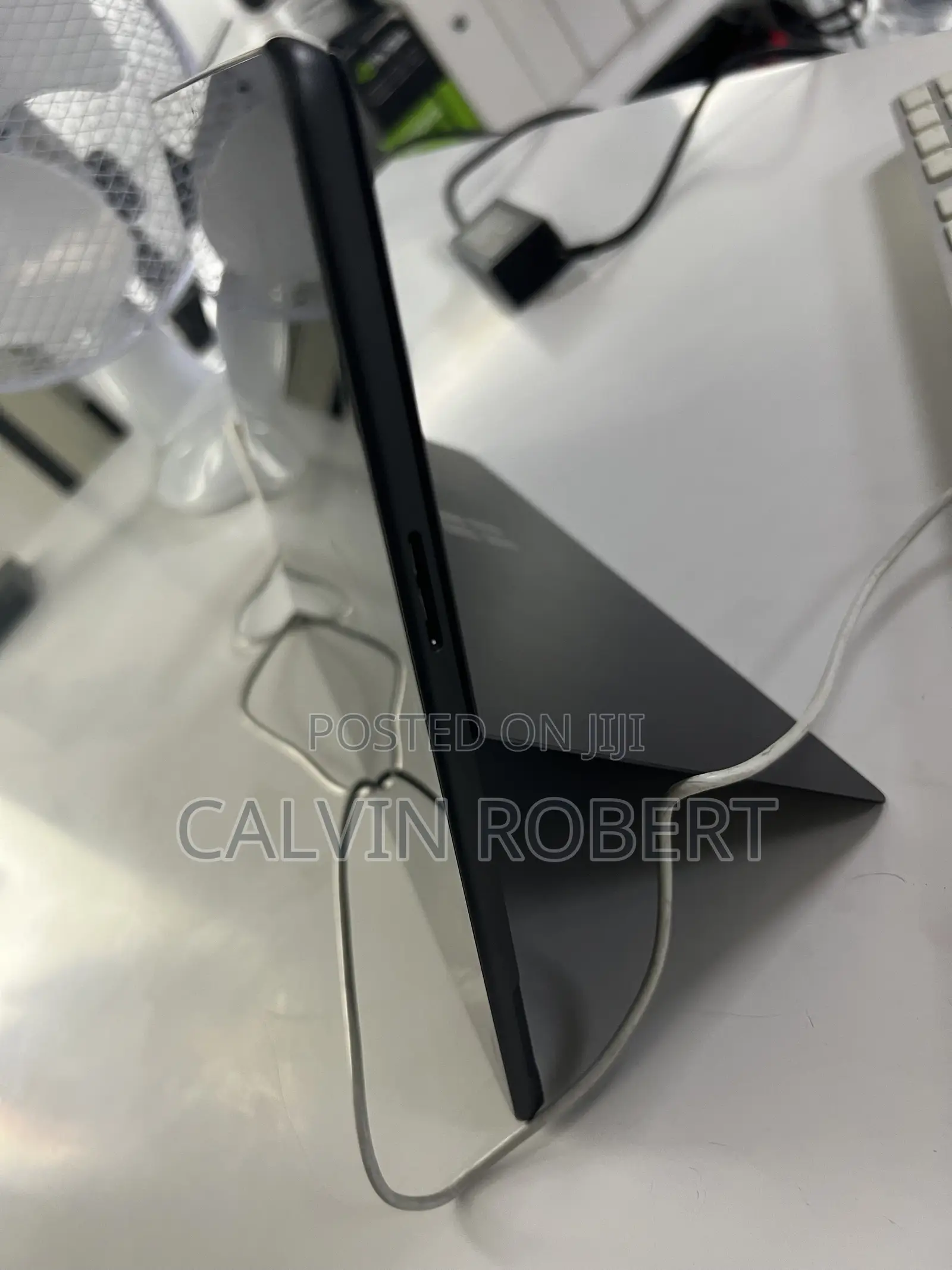Laptop Microsoft Surface Pro 11th Edition, a Copilot+ PC 16GB SSD 512GB