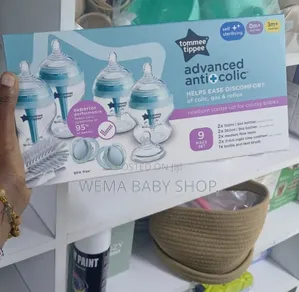 9pcs Tommee Tippee ADVANCED Anti-Colic Newborn Bottle Kit/Set