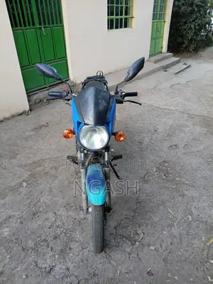 TVS HLX Plus ES 2017 Blue