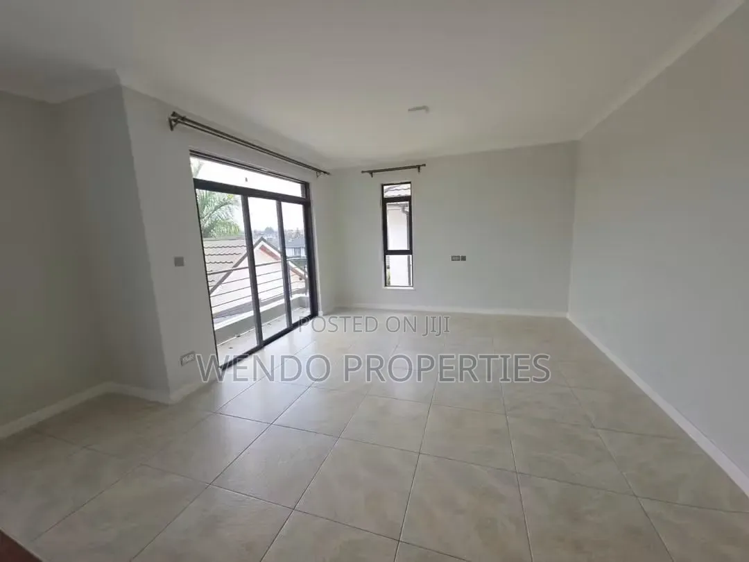 4bdrm Villa in Runda for rent