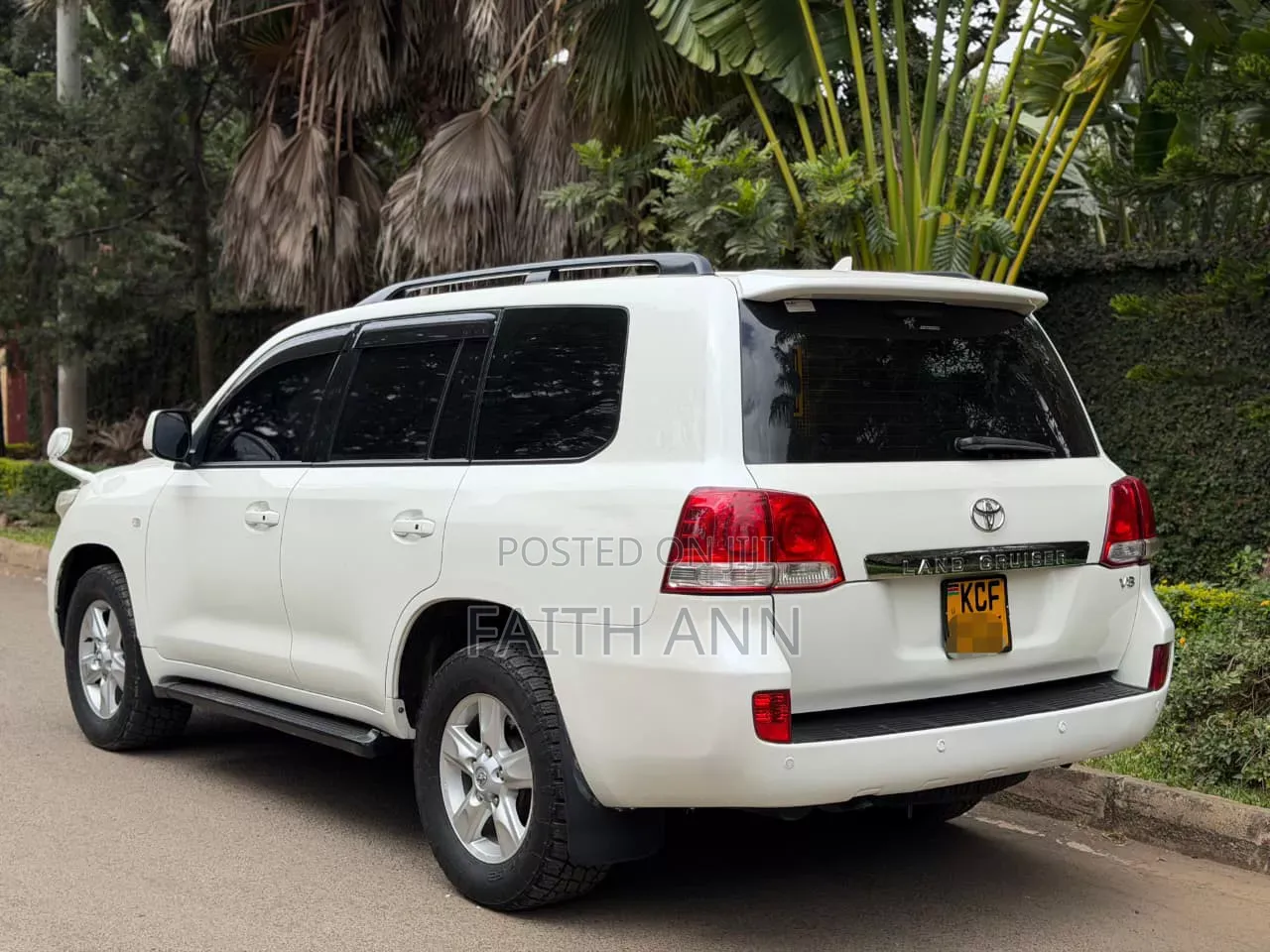 Toyota Land Cruiser 2008 White