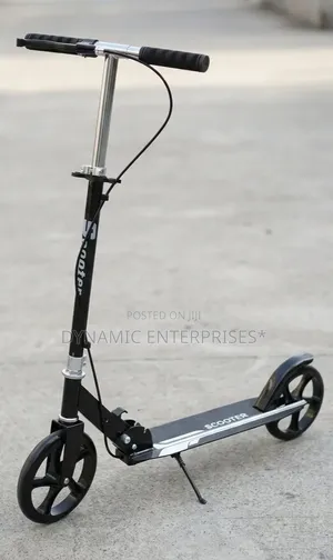 Foldable Kick Scooter With Handbrake and Kickstand!*