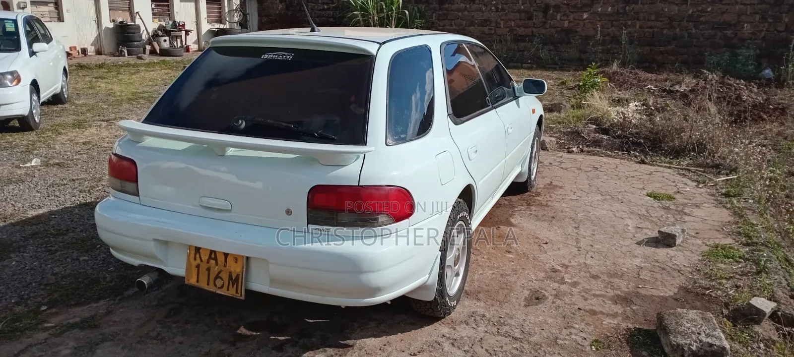 Subaru Impreza 2000 White