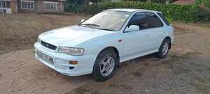 Subaru Impreza 2000 White