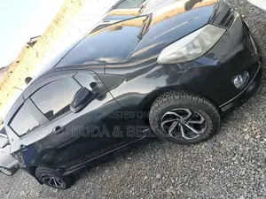 Toyota Vitz 2013 Black