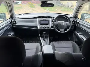Toyota Corolla Fielder 1.5 Petrol FWD 2019 Silver