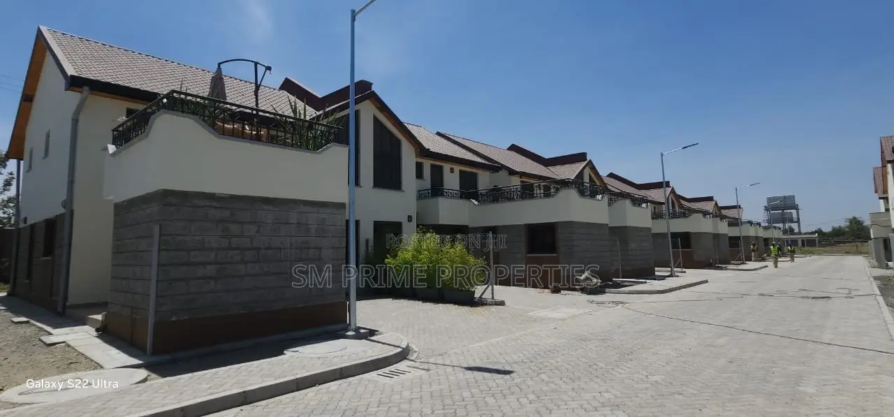 4bdrm Mansion in Kitengela Pampas for sale